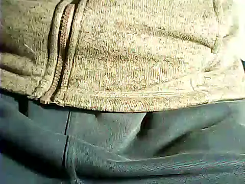 Snapshot of kalinixta chatting on 11/01/25, 03:14 kalinixta online show from 11/01/25, 03:14