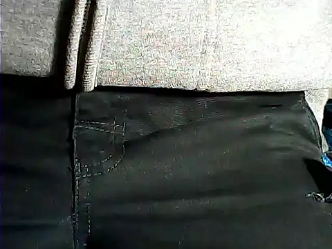 Snapshot of kalinixta chatting on 11/06/25, 05:03 kalinixta online show from 11/06/25, 05:03