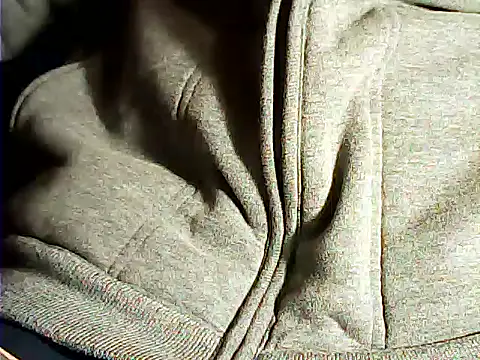 Snapshot of kalinixta chatting on 11/09/25, 05:22 kalinixta online show from 11/09/25, 05:22