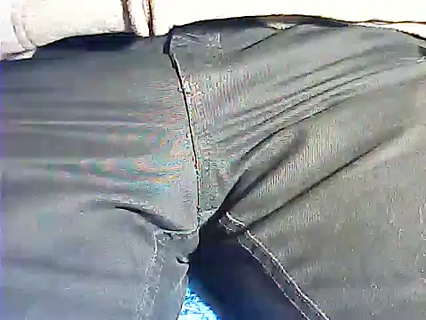 Snapshot of kalinixta chatting on 11/22/25, 04:06 kalinixta online show from 11/22/25, 04:06