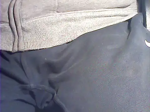 Snapshot of kalinixta chatting on 12/02/25, 09:32 kalinixta online show from 12/02/25, 09:32