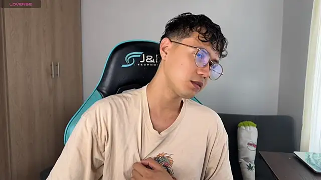 LeaneSeb online show from 04/05/26, 09:23