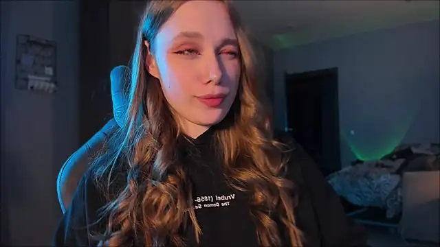 Snapshot of Rachel_Ro chatting on 01/17/25, 11:29 Rachel Ro online show from 01/17/25, 11:29