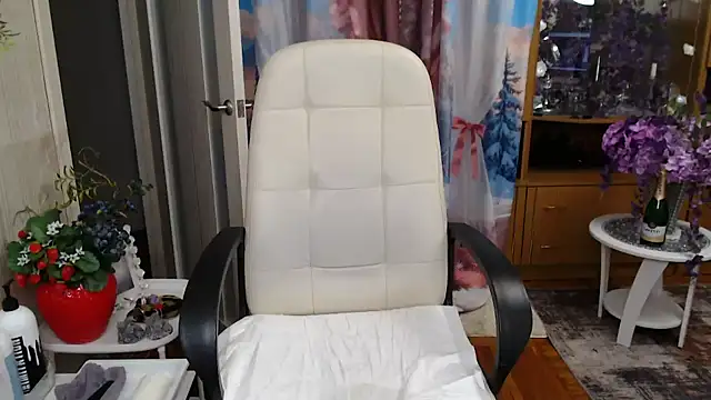 Mika Passion online show from 07/15/26, 07:57