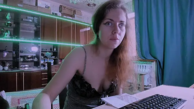Snapshot of pa1e_pr1ncess chatting on 07/11/26, 06:49 pa1e pr1ncess online show from 07/11/26, 06:49