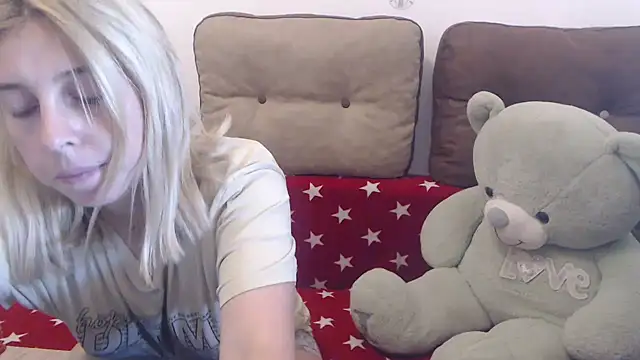 Snapshot of Aliss_Hottie chatting on 09/09/25, 06:13 Aliss Hottie online show from 09/09/25, 06:13