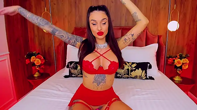 Snapshot of SonyaParker chatting on 11/15/25, 04:54 SonyaParker online show from 11/15/25, 04:54