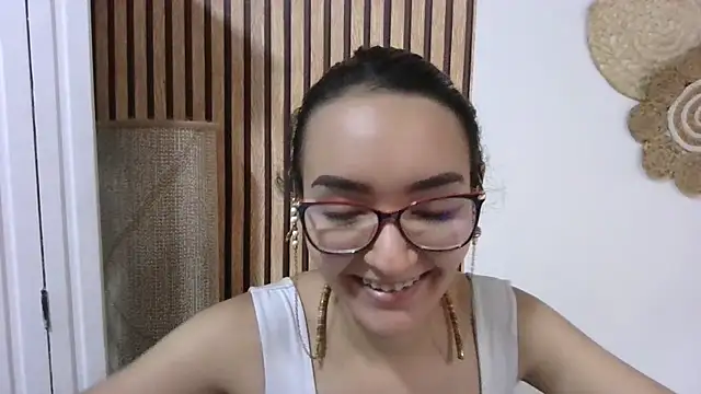 LinzyBaner online show from 02/11/25, 10:28