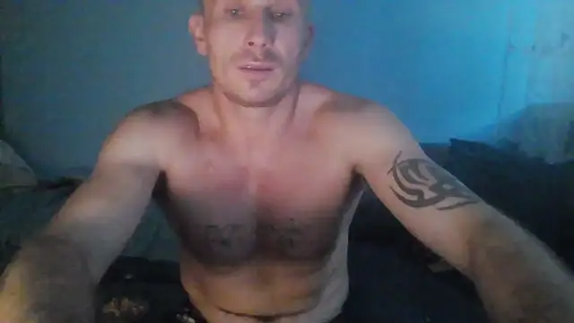 Snapshot of chceciedalsiebie chatting on 10/14/25, 01:34 chceciedalsiebie online show from 10/14/25, 01:34