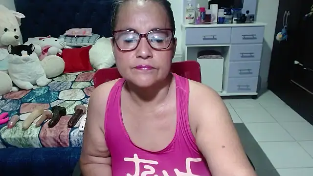 pervert mommy  online show from 10/28/25, 10:19