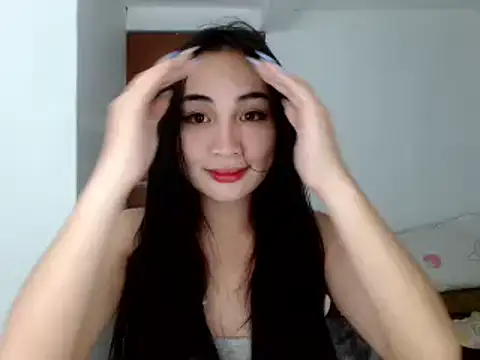 SweetLilly 18 online show from 12/06/24, 03:44