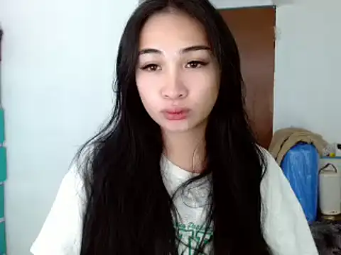 SweetLilly 18 online show from 12/11/24, 05:59