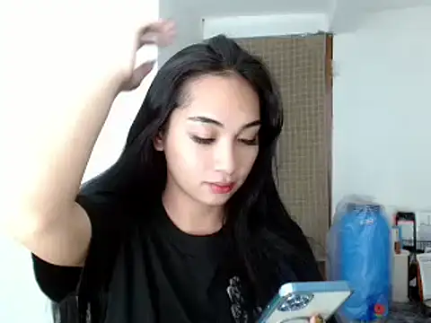 SweetLilly 18 online show from 12/15/24, 05:31