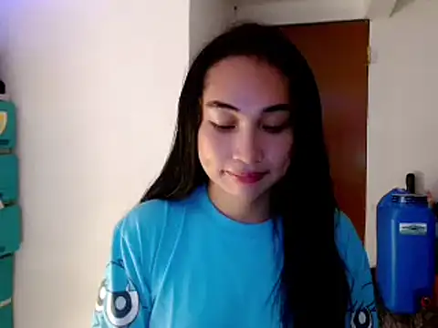 SweetLilly 18 online show from 01/06/25, 11:40