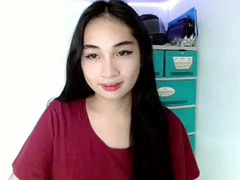 SweetLilly 18 online show from 02/02/25, 10:46