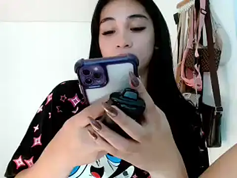 SweetLilly 18 online show from 02/19/25, 03:05