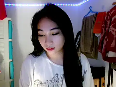 SweetLilly 18 online show from 03/14/25, 02:20