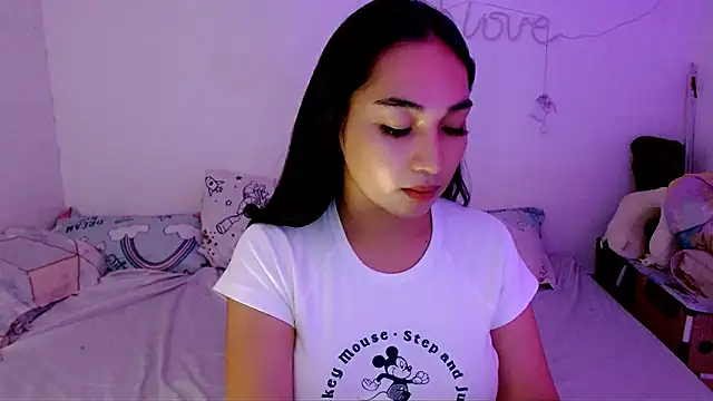 SweetLilly 18 online show from 09/14/25, 04:33