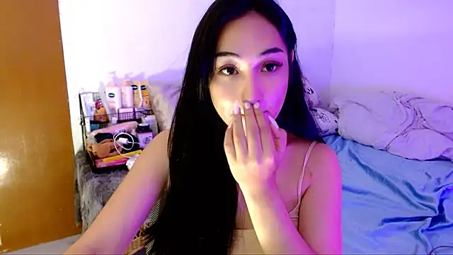 SweetLilly 18 online show from 10/22/25, 04:57