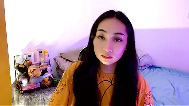 SweetLilly 18 online show from 11/03/25, 03:08