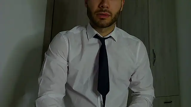 Justynn1 online show from 11/14/25, 06:12