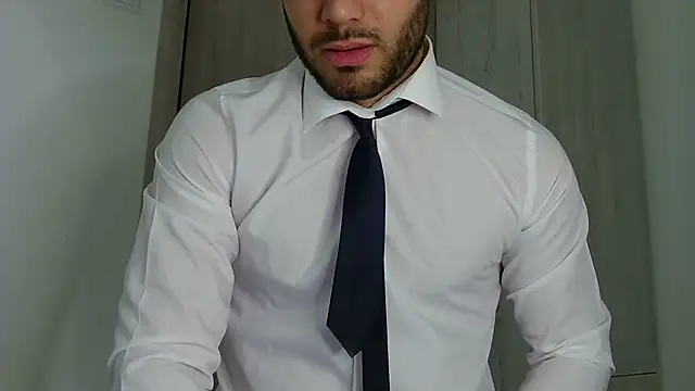 Snapshot of Justynn1 chatting on 04/12/26, 11:26 Justynn1 online show from 04/12/26, 11:26