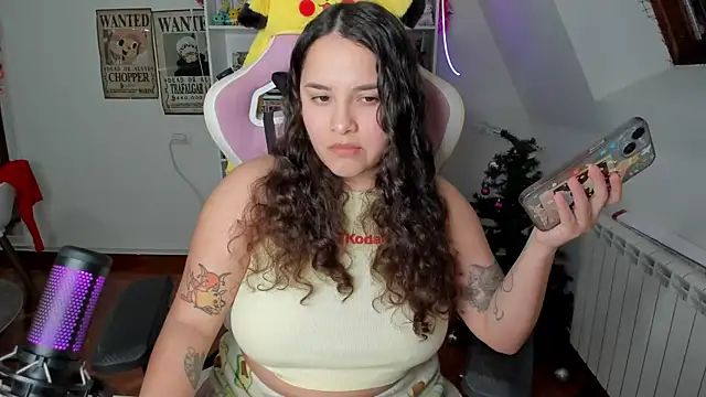 Snapshot of Sweet_sully__ chatting on 01/07/25, 05:42 Sweet sully   online show from 01/07/25, 05:42