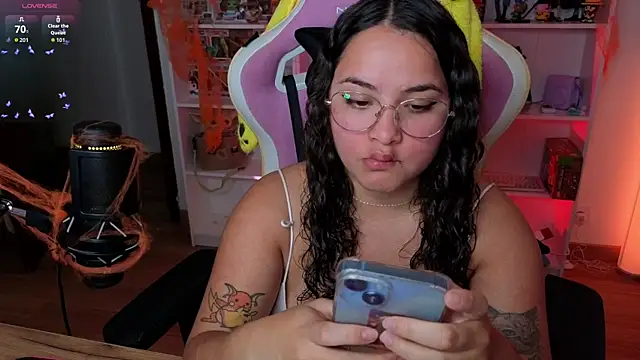 Snapshot of Sweet_sully__ chatting on 10/10/25, 08:35 Sweet sully   online show from 10/10/25, 08:35