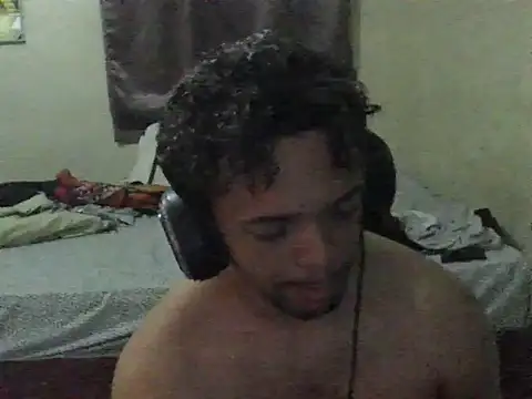 Snapshot of Rompeortoxxx chatting on 09/20/25, 03:18 Rompeortoxxx online show from 09/20/25, 03:18