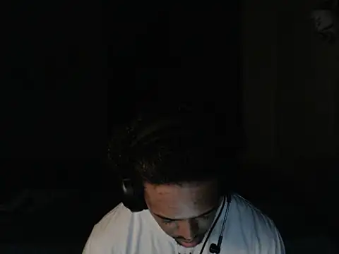 Snapshot of Rompeortoxxx chatting on 01/13/26, 05:02 Rompeortoxxx online show from 01/13/26, 05:02