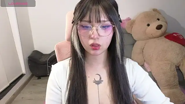 KuroChan420 online show from 03/11/26, 03:56