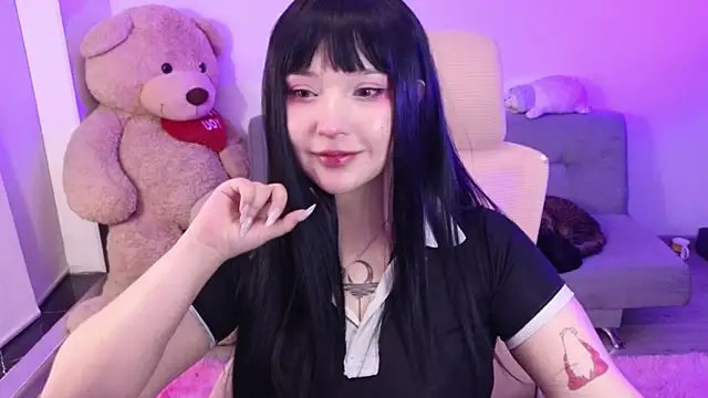 Snapshot of KuroChan420 chatting on 05/15/26, 02:07 KuroChan420 online show from 05/15/26, 02:07