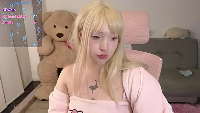 Snapshot of KuroChan420 chatting on 06/04/26, 04:18 KuroChan420 online show from 06/04/26, 04:18