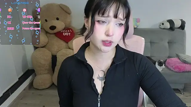 Snapshot of KuroChan420 chatting on 07/08/26, 02:27 KuroChan420 online show from 07/08/26, 02:27