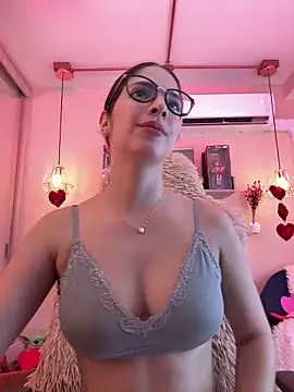 Zoe Bae online show from 02/20/25, 12:41