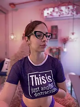 Zoe Bae online show from 09/17/25, 10:00