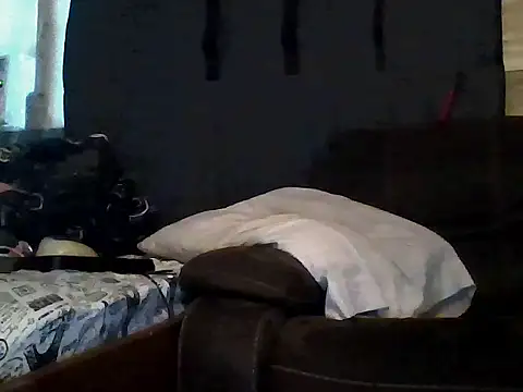 Snapshot of Sitonmyface2020@xh chatting on 10/20/25, 09:37 Sitonmyface2020xh online show from 10/20/25, 09:37
