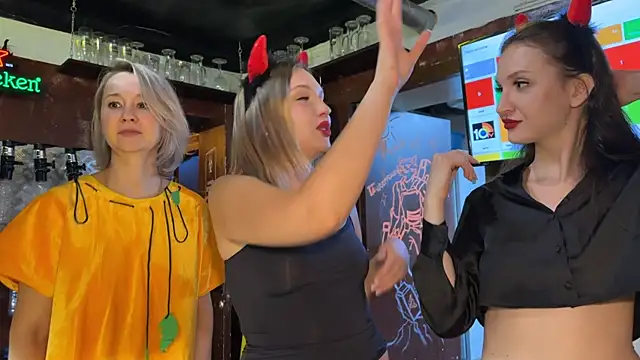 dirtypub online show from 10/31/25, 01:23