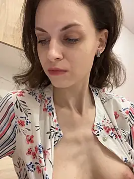 Snapshot of MissAnuta chatting on 03/10/25, 07:29 MissAnuta online show from 03/10/25, 07:29