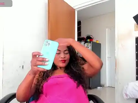 Snapshot of ebonnylatinx chatting on 01/21/25, 08:54 ebonnylatinx online show from 01/21/25, 08:54