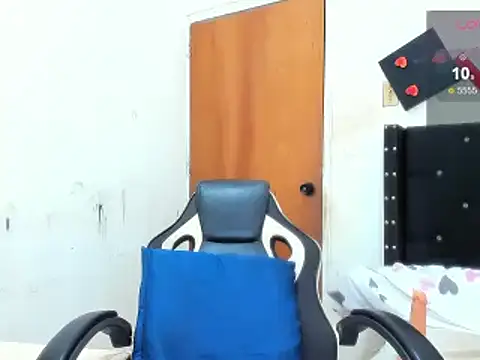 Snapshot of ebonnylatinx chatting on 02/08/25, 07:59 ebonnylatinx online show from 02/08/25, 07:59