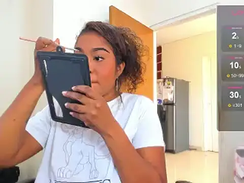 Snapshot of ebonnylatinx chatting on 03/10/25, 03:09 ebonnylatinx online show from 03/10/25, 03:09