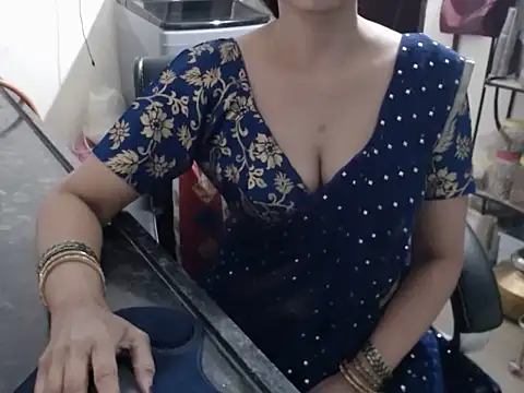 Snapshot of Indian_Rupali chatting on 02/05/25, 04:03 Indian Rupali online show from 02/05/25, 04:03