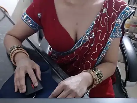 Snapshot of Indian_Rupali chatting on 02/24/25, 04:04 Indian Rupali online show from 02/24/25, 04:04