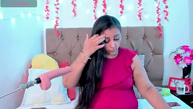 SexxyPamela online show from 02/05/25, 07:42