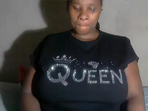 Snapshot of Choco-Coco10 chatting on 11/06/25, 03:18 Choco-Coco10 online show from 11/06/25, 03:18