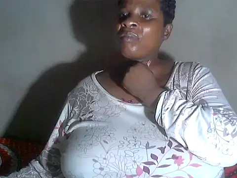 Snapshot of Choco-Coco10 chatting on 12/05/25, 03:59 Choco-Coco10 online show from 12/05/25, 03:59