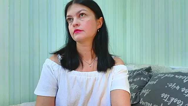  Lily  online show from 03/17/26, 07:33