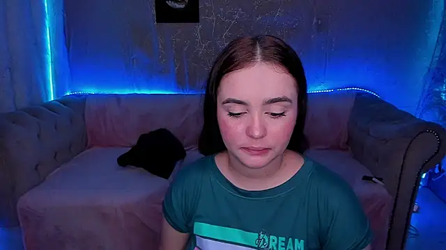 Shyfantasies online show from 09/13/25, 10:53