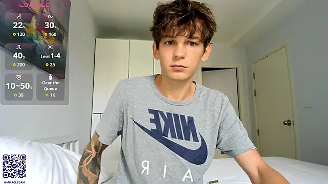 MiracleCam online show from 11/10/25, 01:59